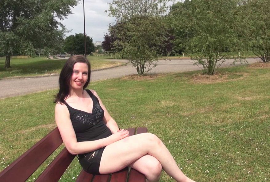 s’occuper du beau cul d’une Aide-soignante de Metz