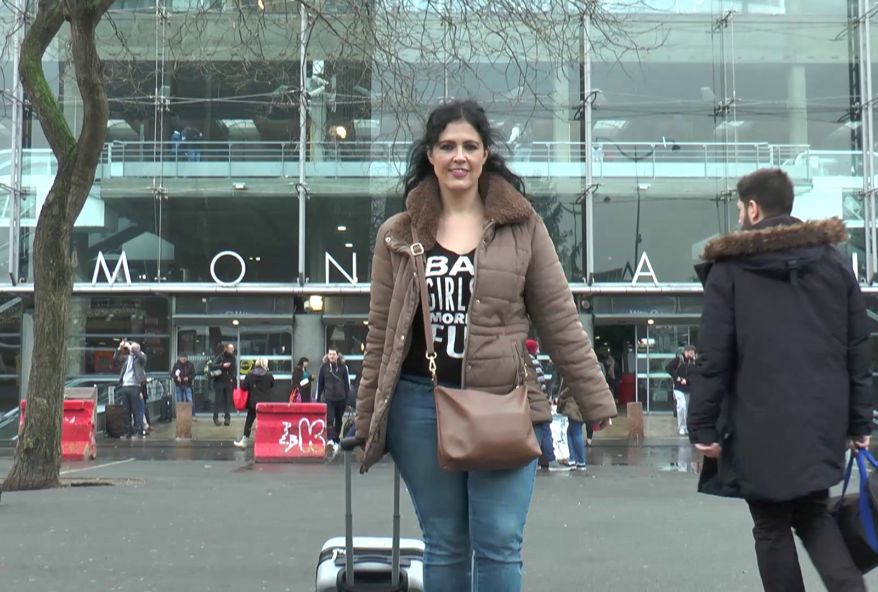 dans le cul d’une mère de famille espagnole en vacances à paris