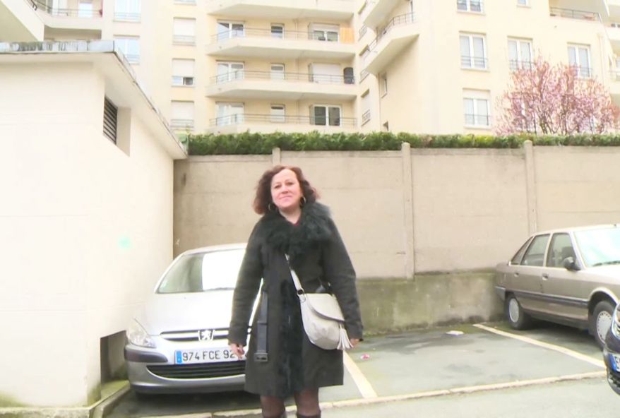 parisienne entrain de divorcer tourne une video de cul pour se changer les esprits