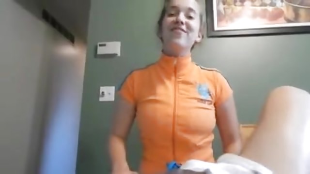 ma soeur me masse….ma queue