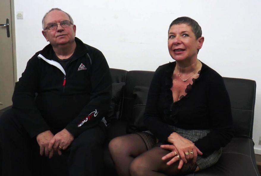 depucelage d’un jeune garçon par une amatrice mature