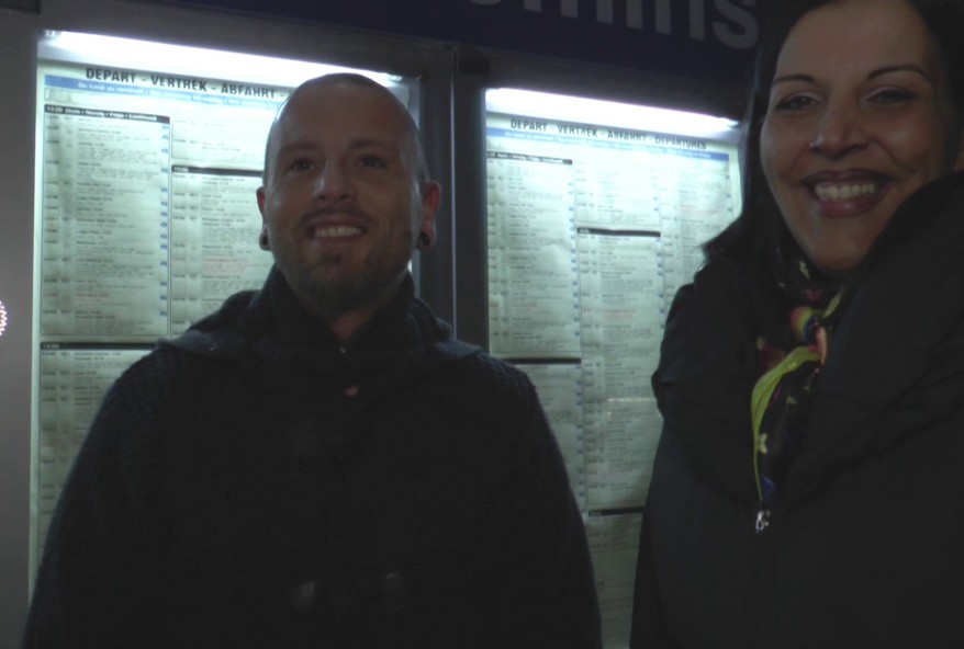 sodomie d’une jeune ffemme mariée devant son epoux voyeur