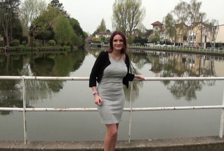 sodomie douloureuse d’une jeune garce à gros seins