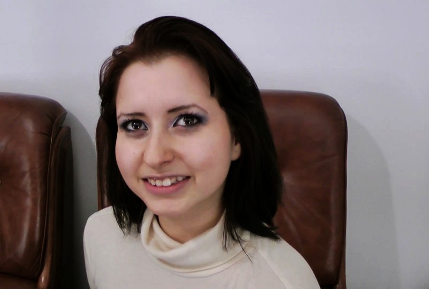 petite salope belge avec des gros seins bandant