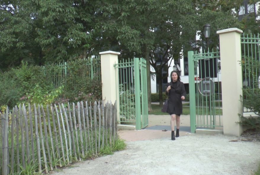 française en manque de sexe va à la chasse aux bites
