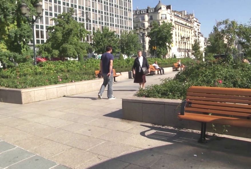 draguer à paris une jeune etudiante et l’enculer chez nous