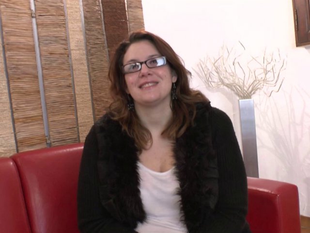 française de 30 ans va enfin jouir du cul