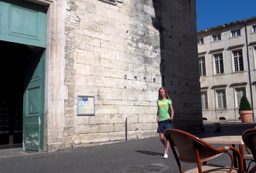 jeune étudiante en droit coquine de Toulon