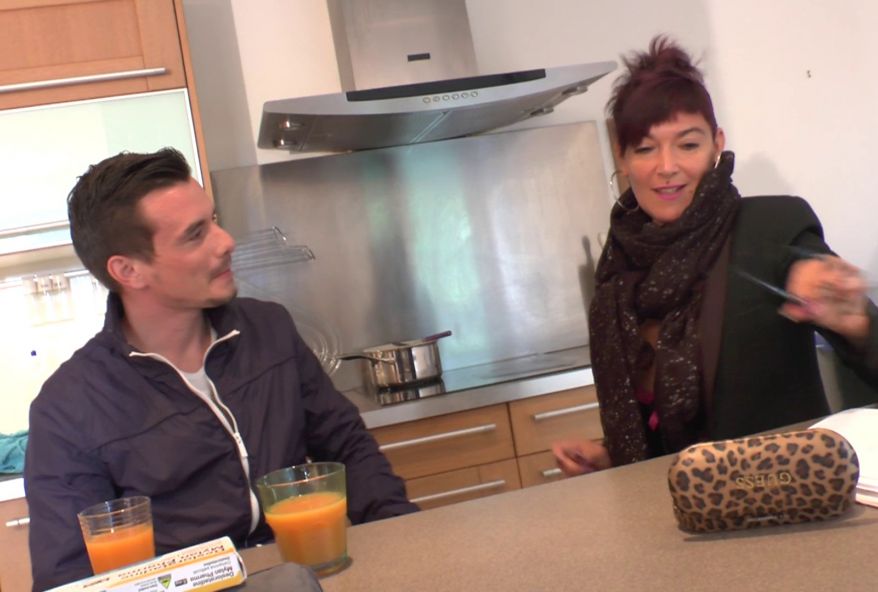 chaudasse mature pour jeune bite